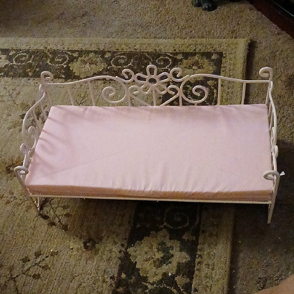 Our Generation Scrollwork Bed - Sweet Dreams - Picture 1 of 5